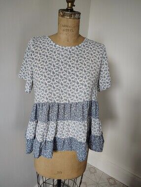 Paper Crane White and Blue Floral Tiered Short Sleeve Tunic
